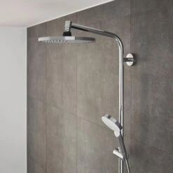 Hansgrohe Duschsystem Crometta S Showerpipe 240 EcoSmart Chrom/Weiß M. Umsteller -Wenko Verkaufs-Shop 158692 2744 CU 01