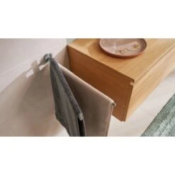 Tesa Moon Grey Handtuchhalter 2-Armig Grau Matt Inkl. Klebelösung -Wenko Verkaufs-Shop 855300 2009 04